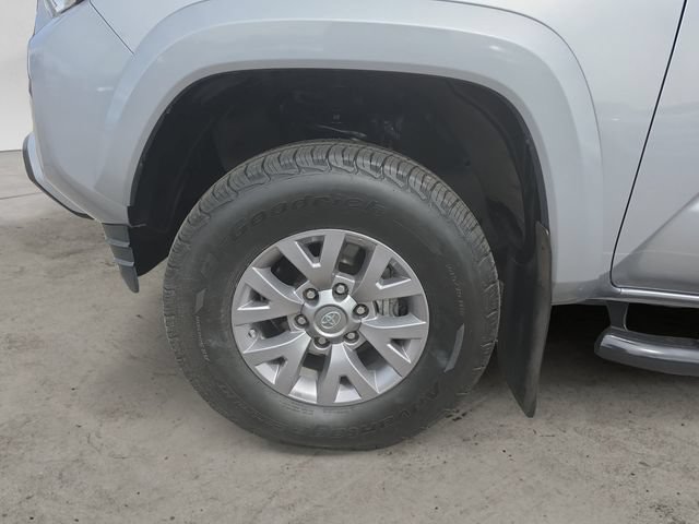 Used 2019 Toyota Tacoma SR5 AWD/4WD image 14