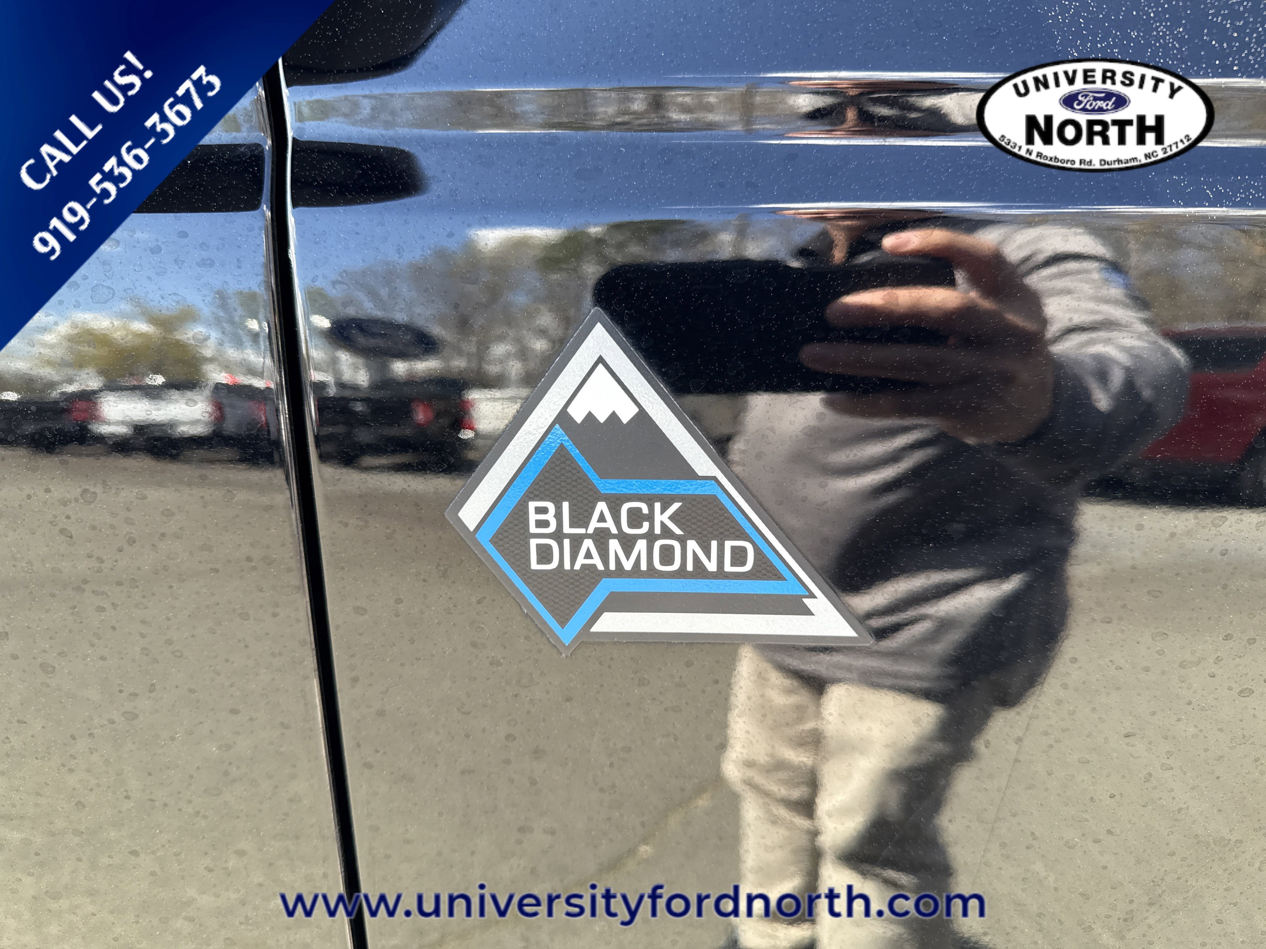 Used 2023 Ford Bronco Black Diamond image 10