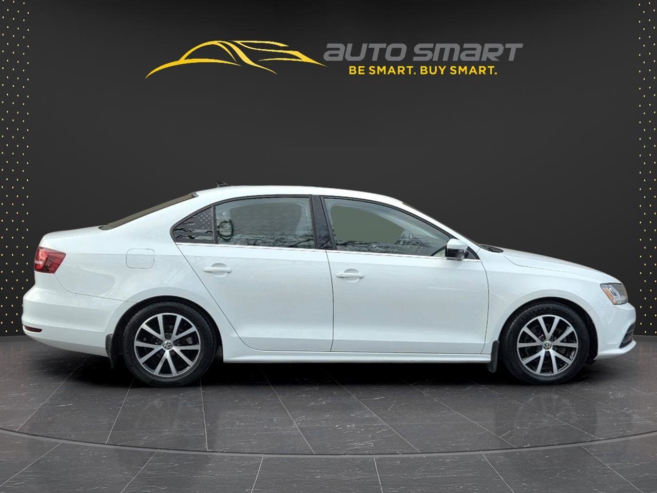 Used 2017 Volkswagen Jetta SE image 7