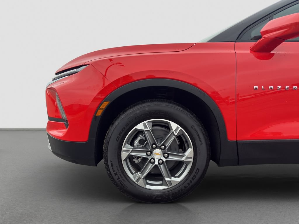Used 2026 Chevrolet Blazer LT FWD image 20