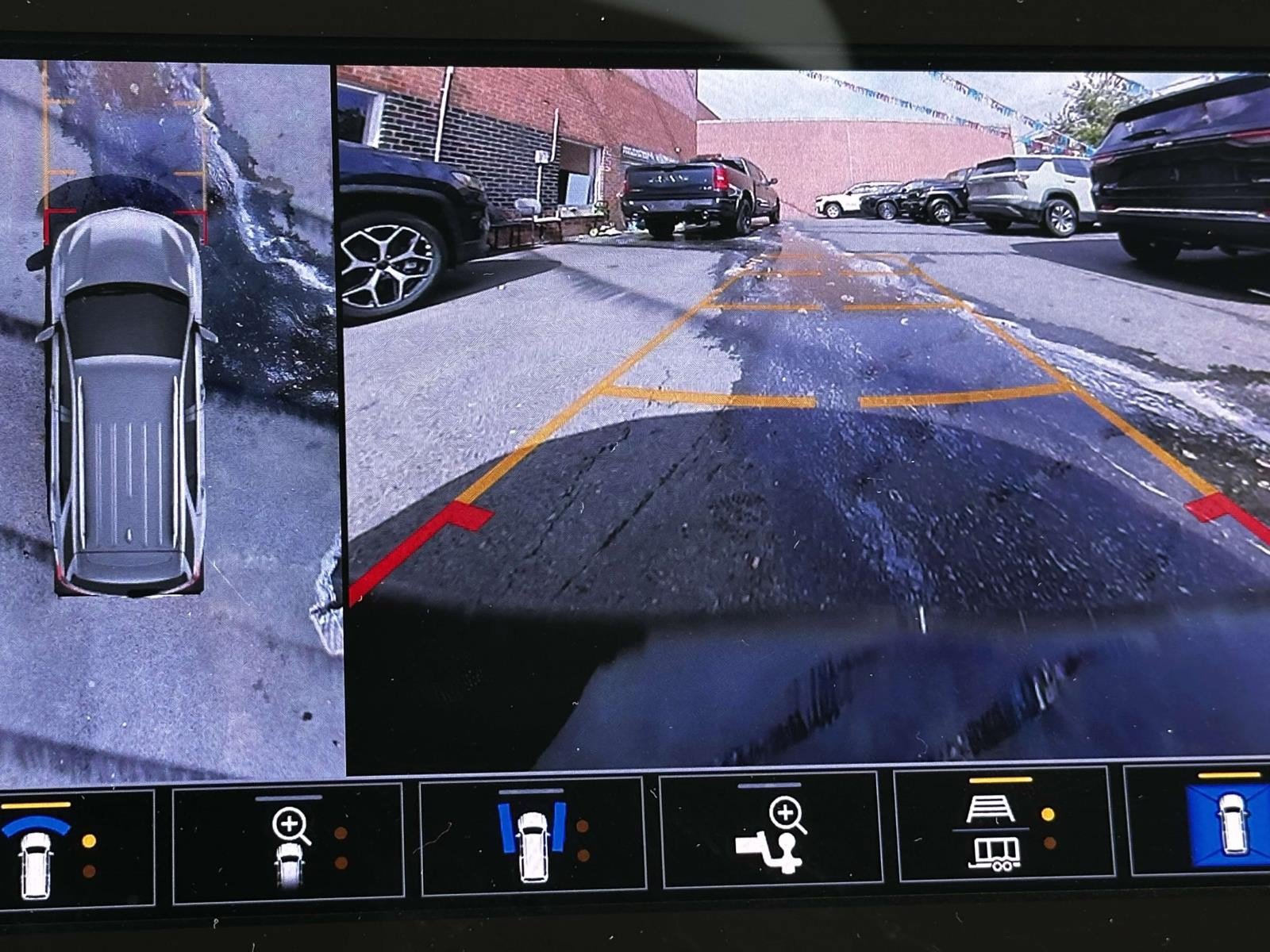 Used 2022 Chevrolet Equinox Premier AWD/4WD image 29