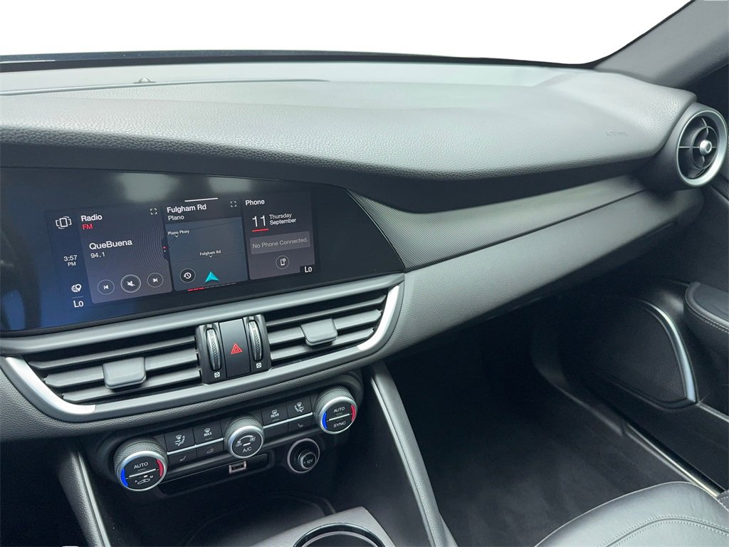 Used 2022 Alfa Romeo Giulia Veloce image 23