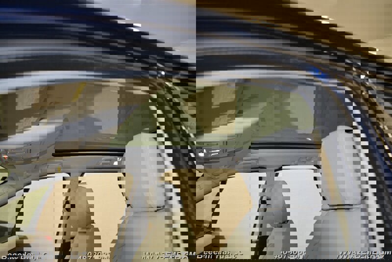 Used 2021 Land Rover Discovery Sport SE R-Dynamic image 36