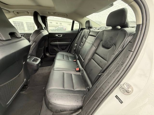 Used 2024 Volvo S60 B5 Core image 15