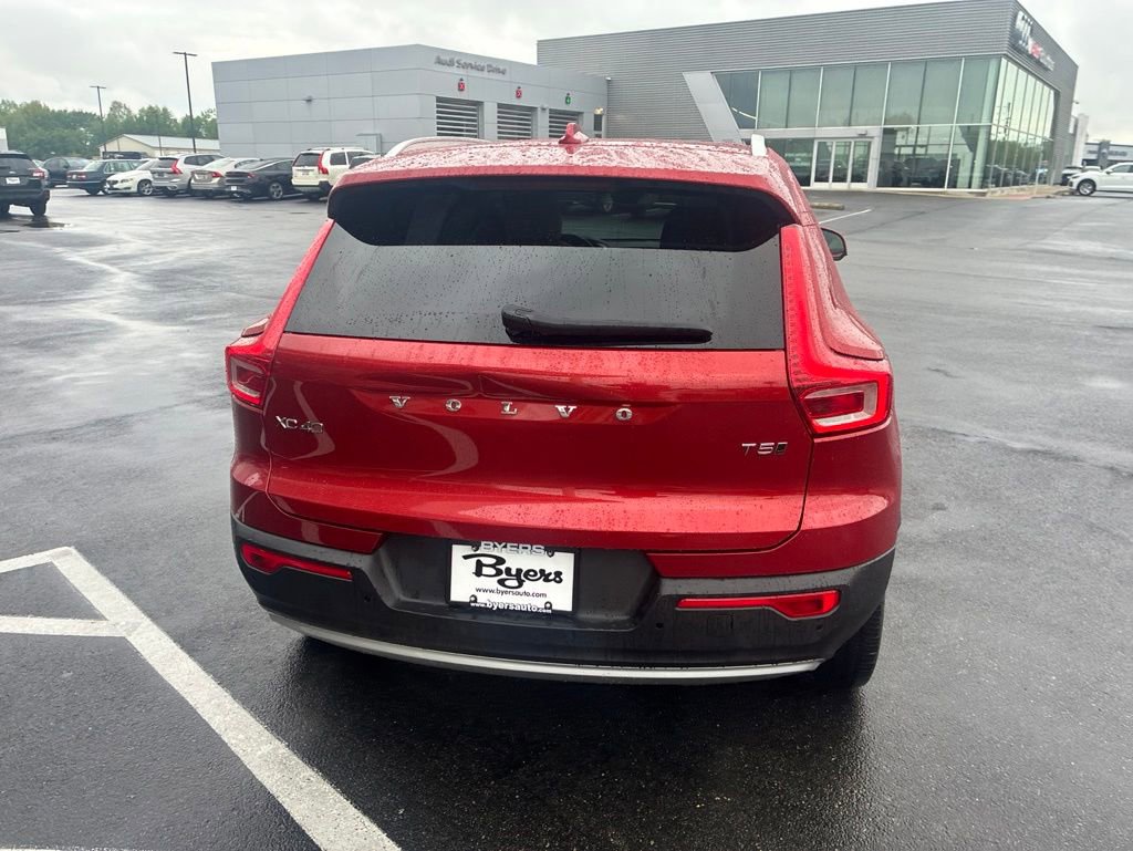 Used 2019 Volvo XC40 T5 Momentum AWD/4WD image 4
