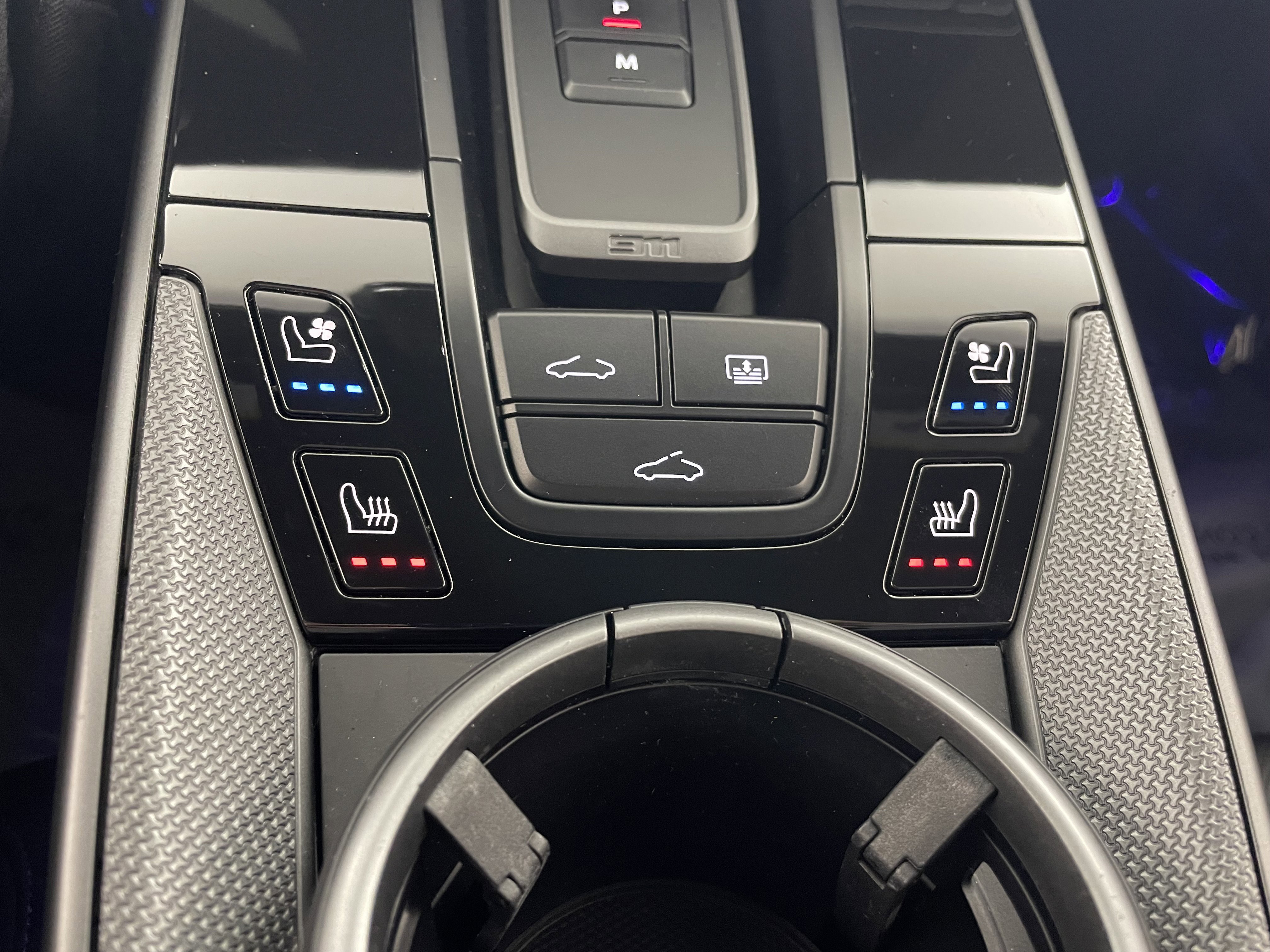 Certified 2024 Porsche 911 Carrera w/ Premium Package image 23