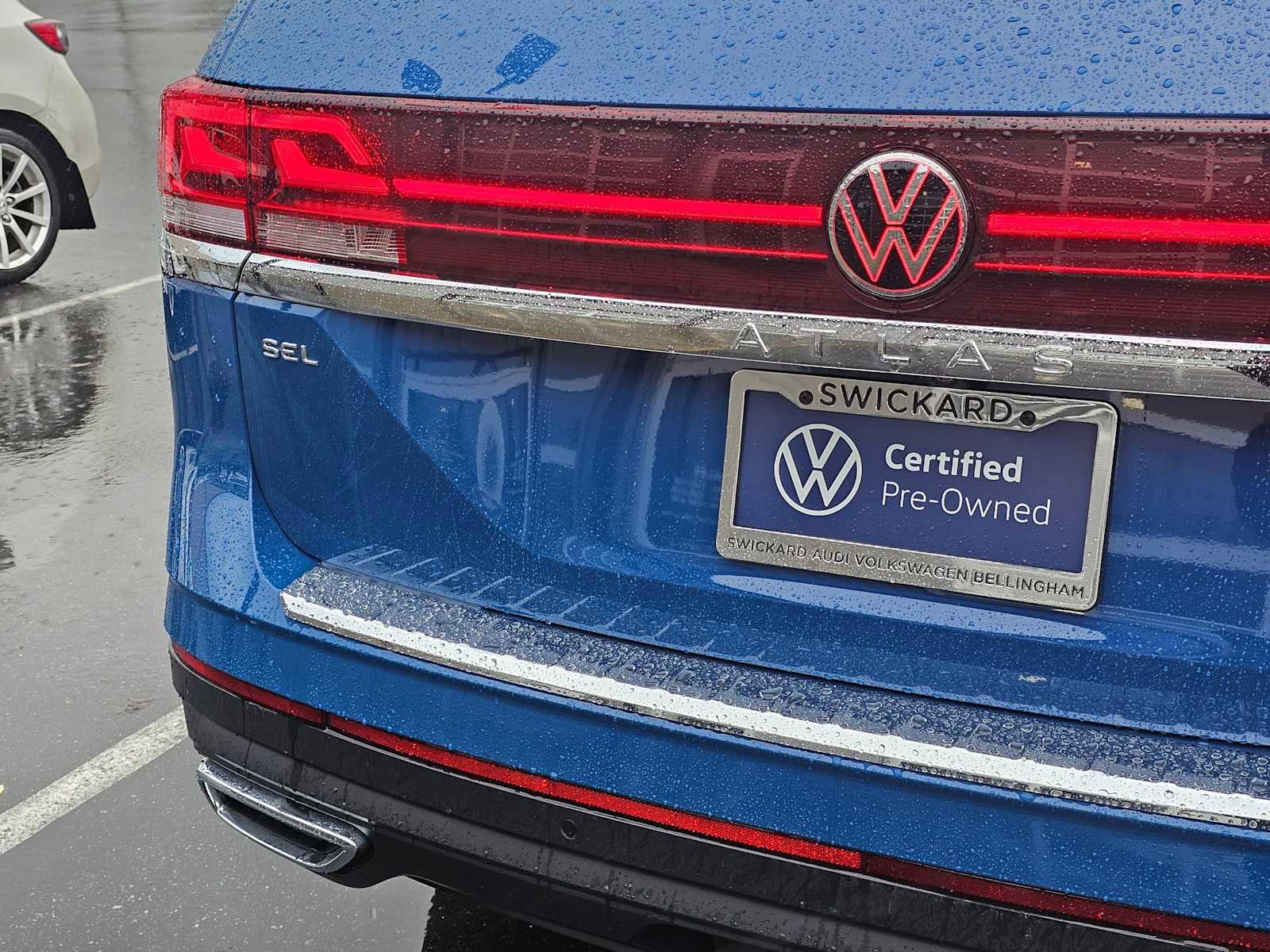 Used 2025 Volkswagen Atlas SEL image 16