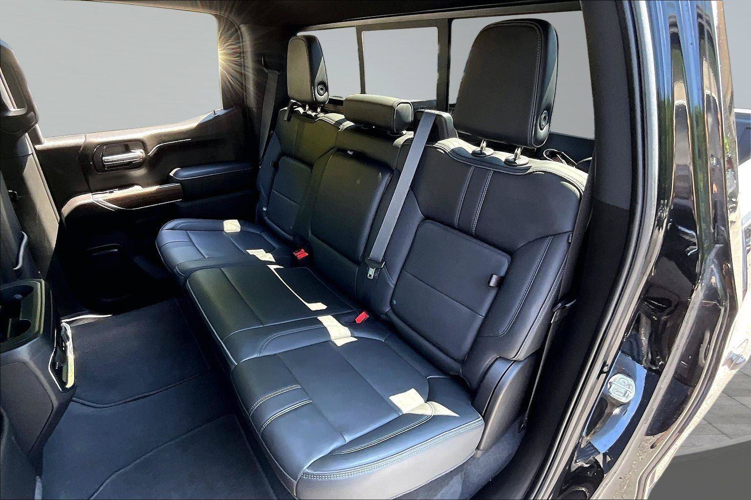 Used 2022 Chevrolet Silverado 1500 High Country AWD/4WD image 27