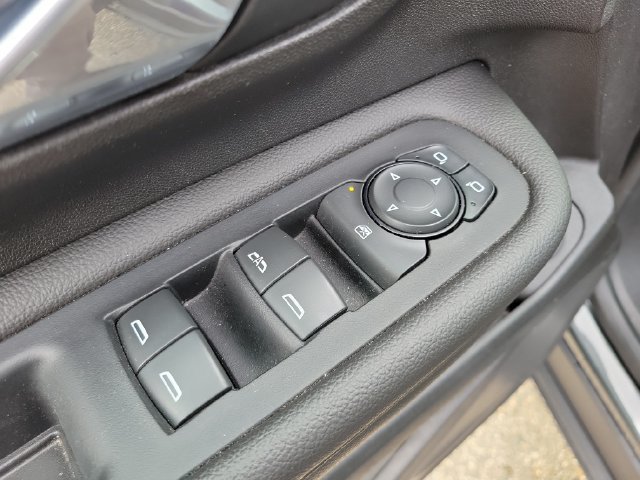 Used 2019 GMC Terrain SLT w/ Preferred Package FWD image 10