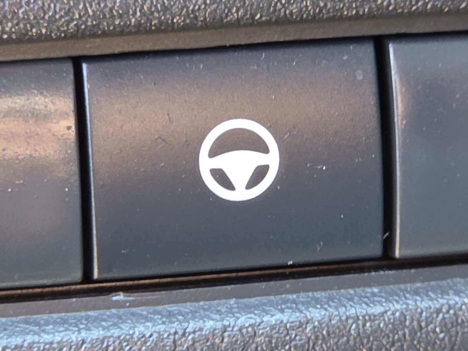 Used 2022 Nissan Rogue SV w/ SV Premium Package AWD/4WD image 11