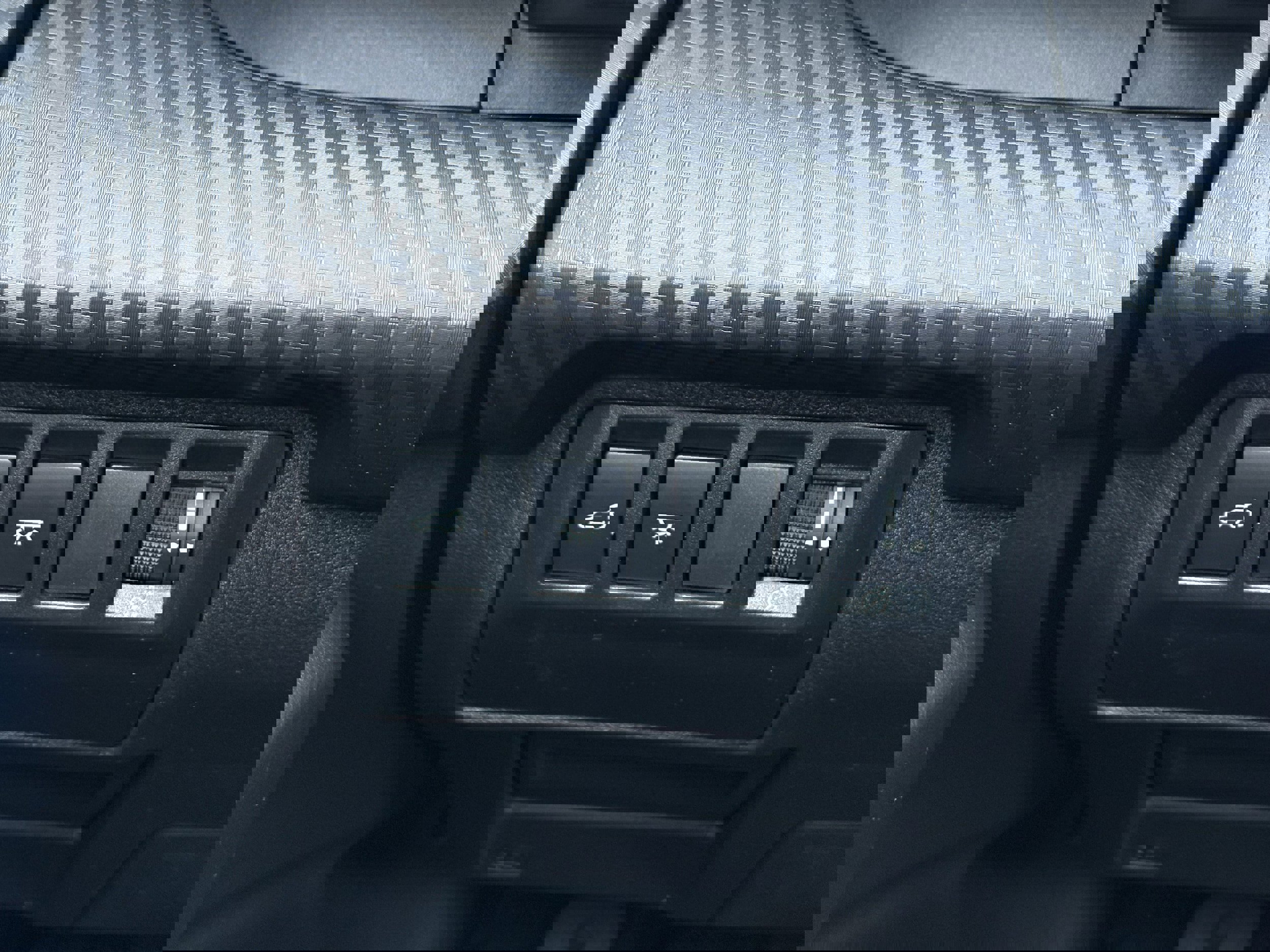 Used 2025 Subaru Ascent Premium image 17