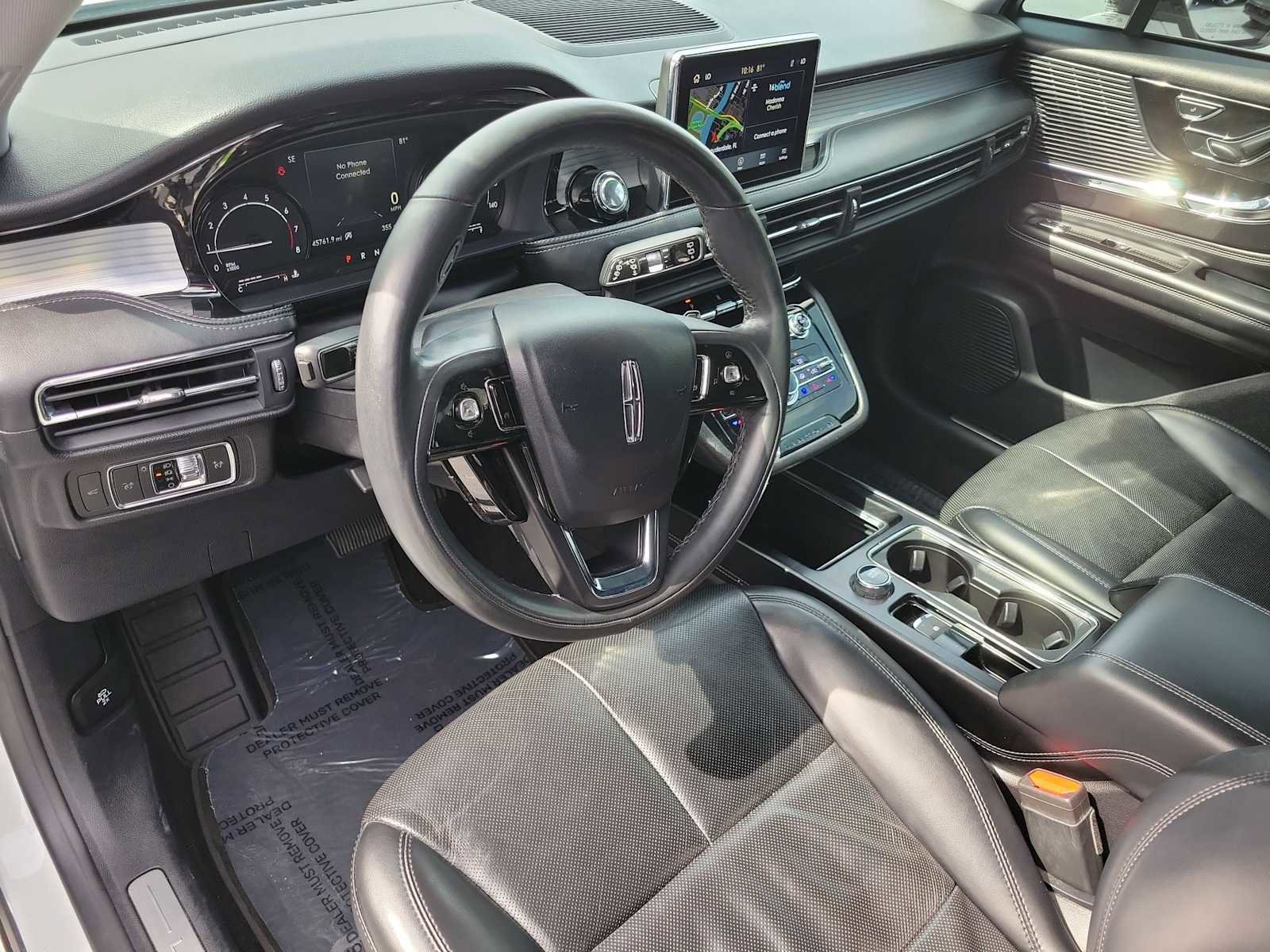 Used 2021 Lincoln Corsair AWD w/ Premium Package image 2