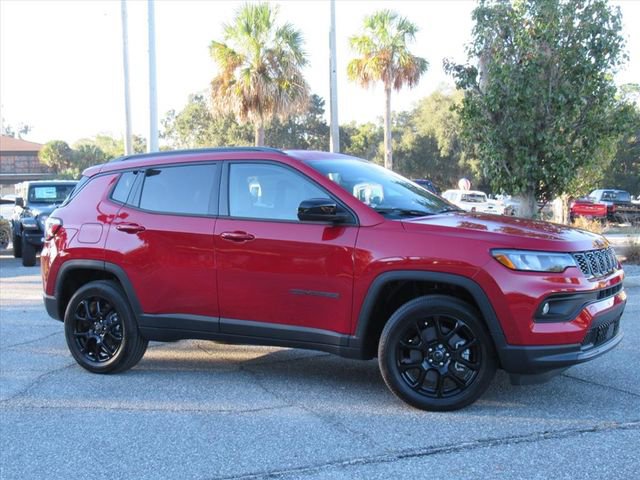 New 2026 Jeep Compass Latitude image 2
