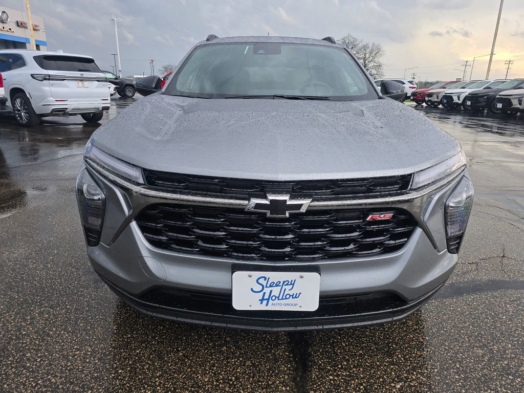 New 2026 Chevrolet Trax RS FWD image 2