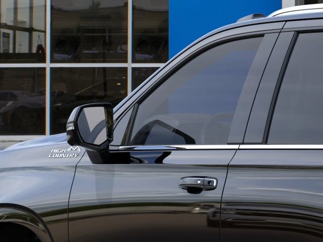 New 2026 Chevrolet Tahoe High Country AWD/4WD image 13