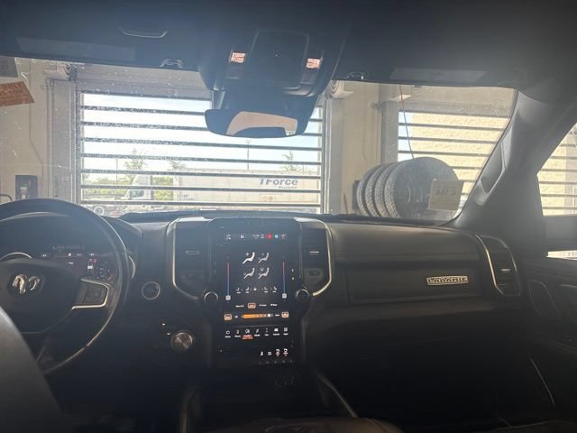 Used 2023 RAM 1500 Laramie AWD/4WD image 18