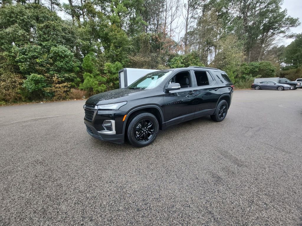 Used 2023 Chevrolet Traverse LT w/ Midnight/Sport Edition