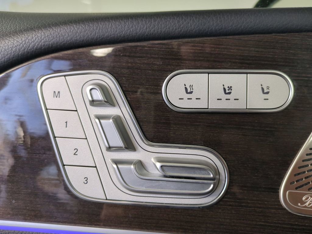 Used 2024 Mercedes-Benz GLE 350 4MATIC w/ 3rd Row Seat Package image 23