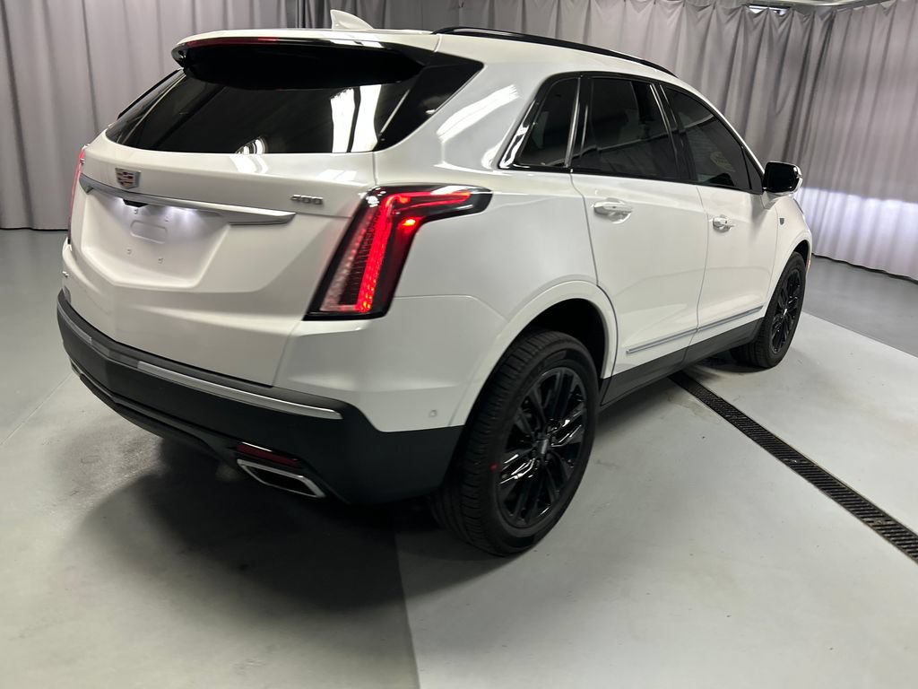 Used 2022 Cadillac XT5 Sportv w/ Platinum Package AWD/4WD image 7