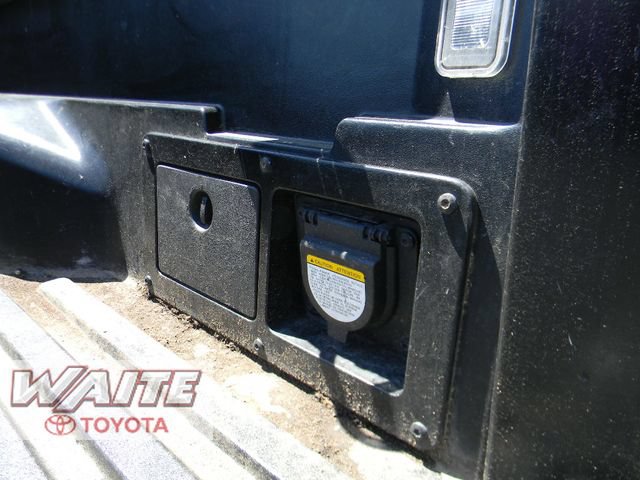 Used 2021 Toyota Tacoma TRD Off-Road w/ Technology Package AWD/4WD image 5