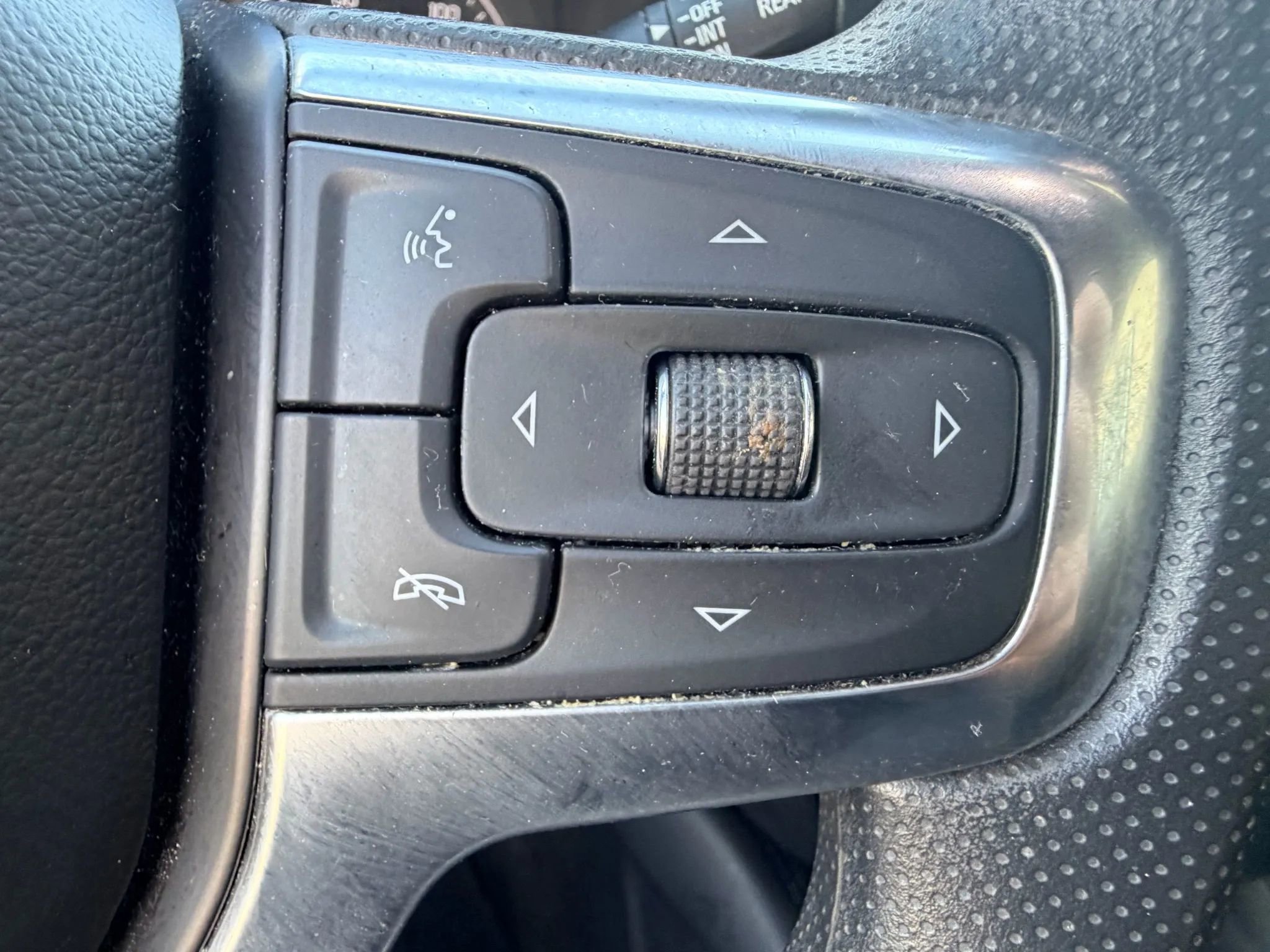 Used 2021 Chevrolet Blazer LT FWD image 11