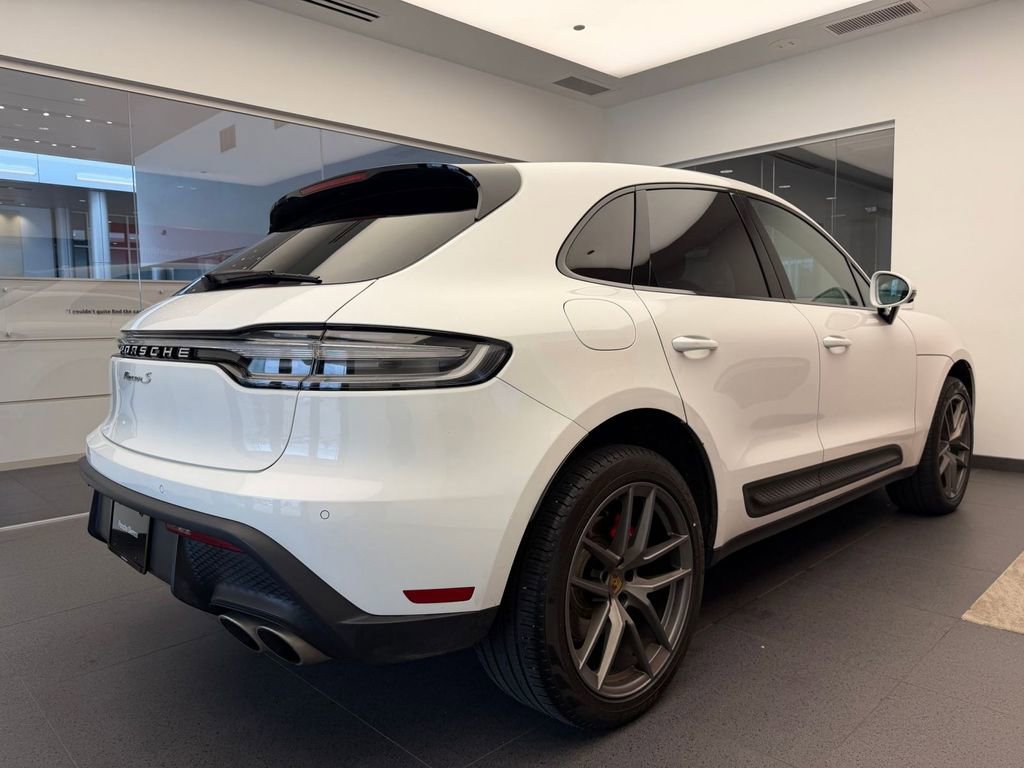 Used 2022 Porsche Macan S AWD/4WD image 7