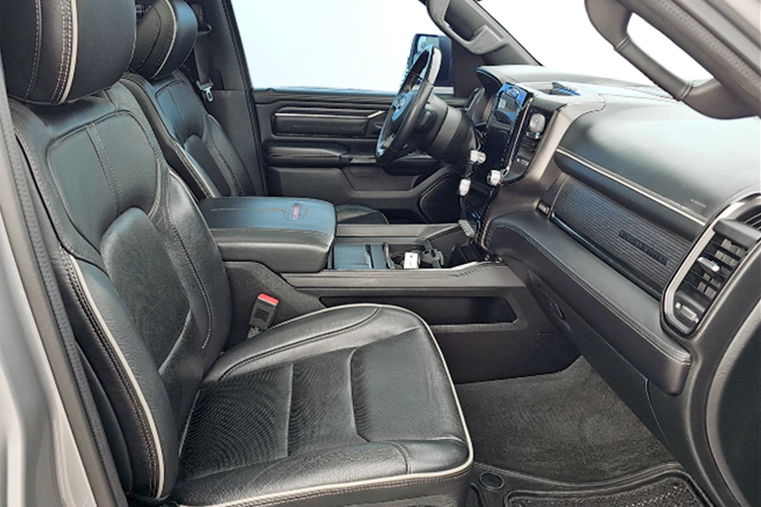 Used 2022 RAM 1500 Limited image 21