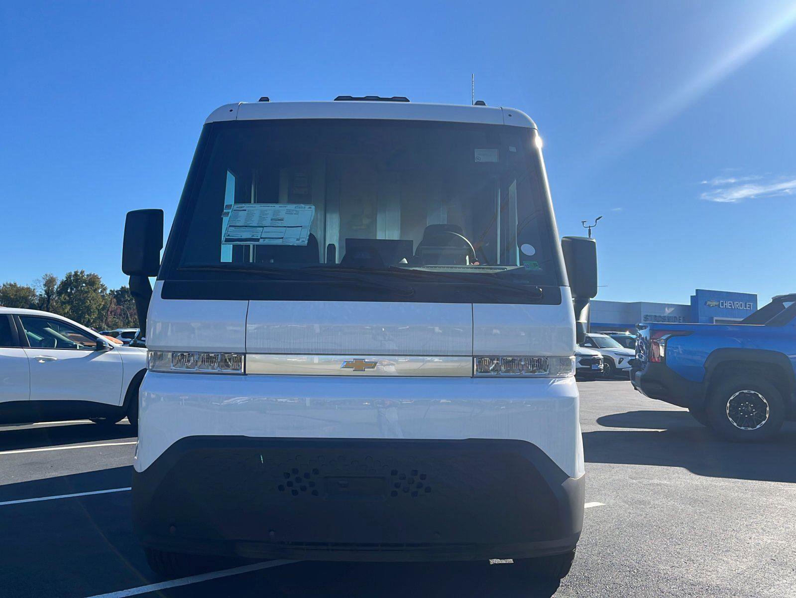 New 2025 Chevrolet Brightdrop 400 w/ Battery Pack, Max Range image 6