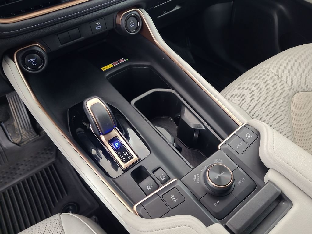 Used 2024 Toyota Grand Highlander AWD Hybrid image 13