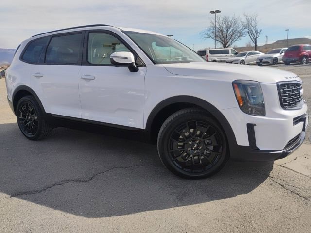 Used 2022 Kia Telluride EX w/ EX Premium Package image 4