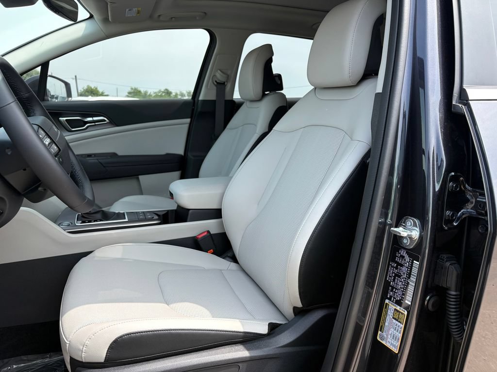 New 2026 Kia Sportage EX FWD image 11