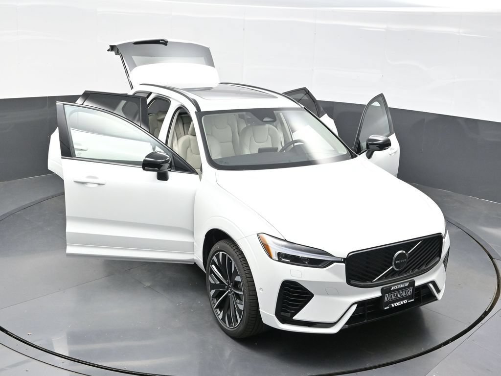 New 2026 Volvo XC60 T8 Ultra w/ Climate Package AWD/4WD image 37