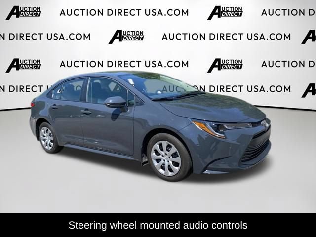 Used 2025 Toyota Corolla LE FWD image 5