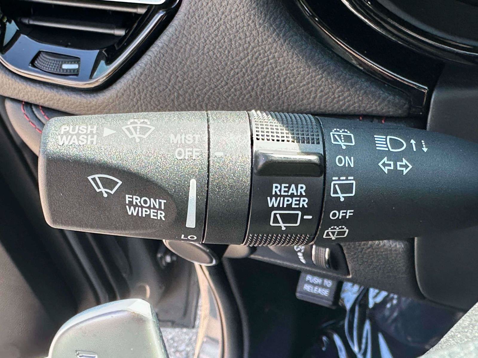 Used 2025 Dodge Durango GT AWD/4WD image 22