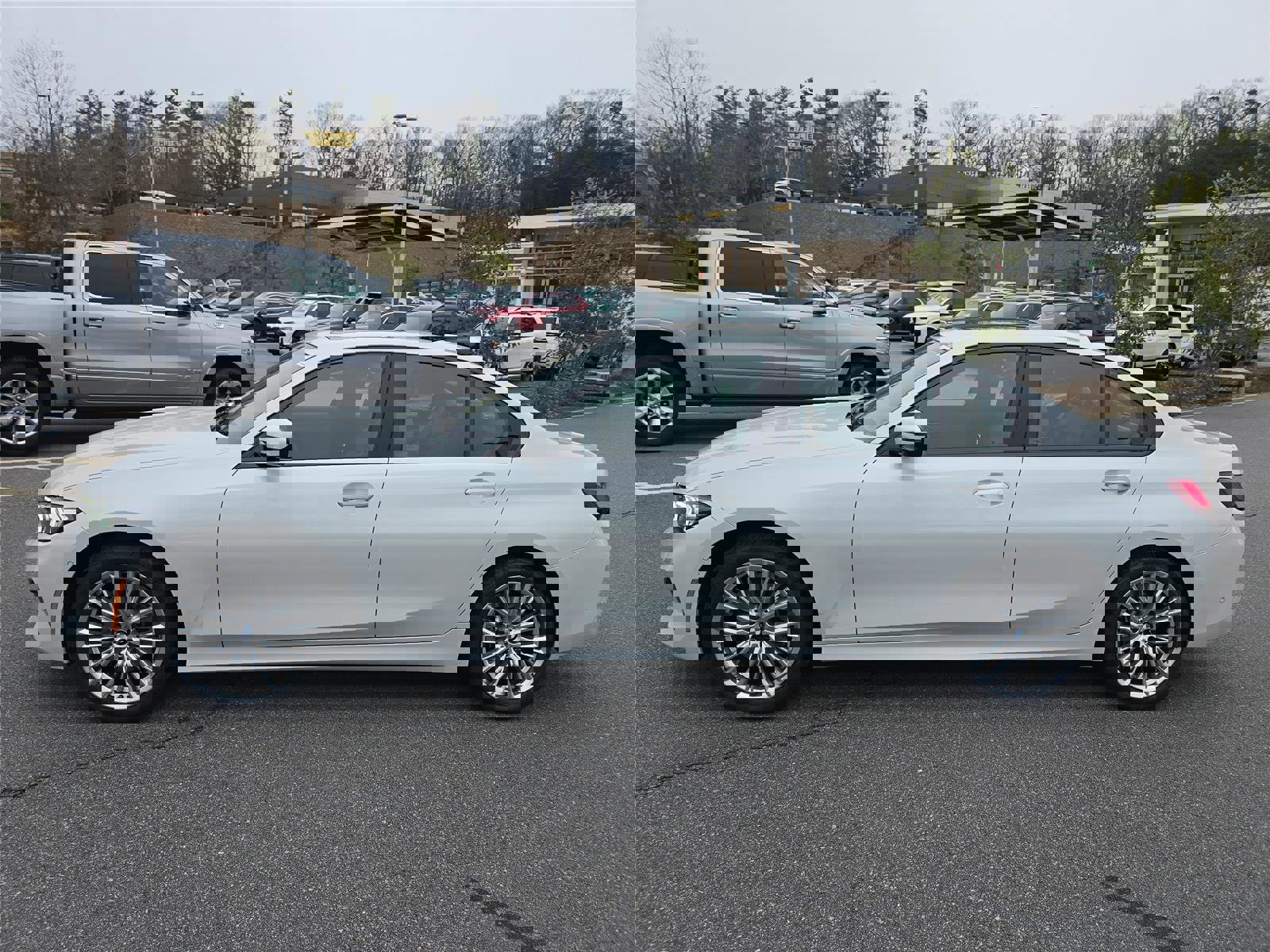 Certified 2023 BMW 330i xDrive Sedan w/ Premium Package image 7