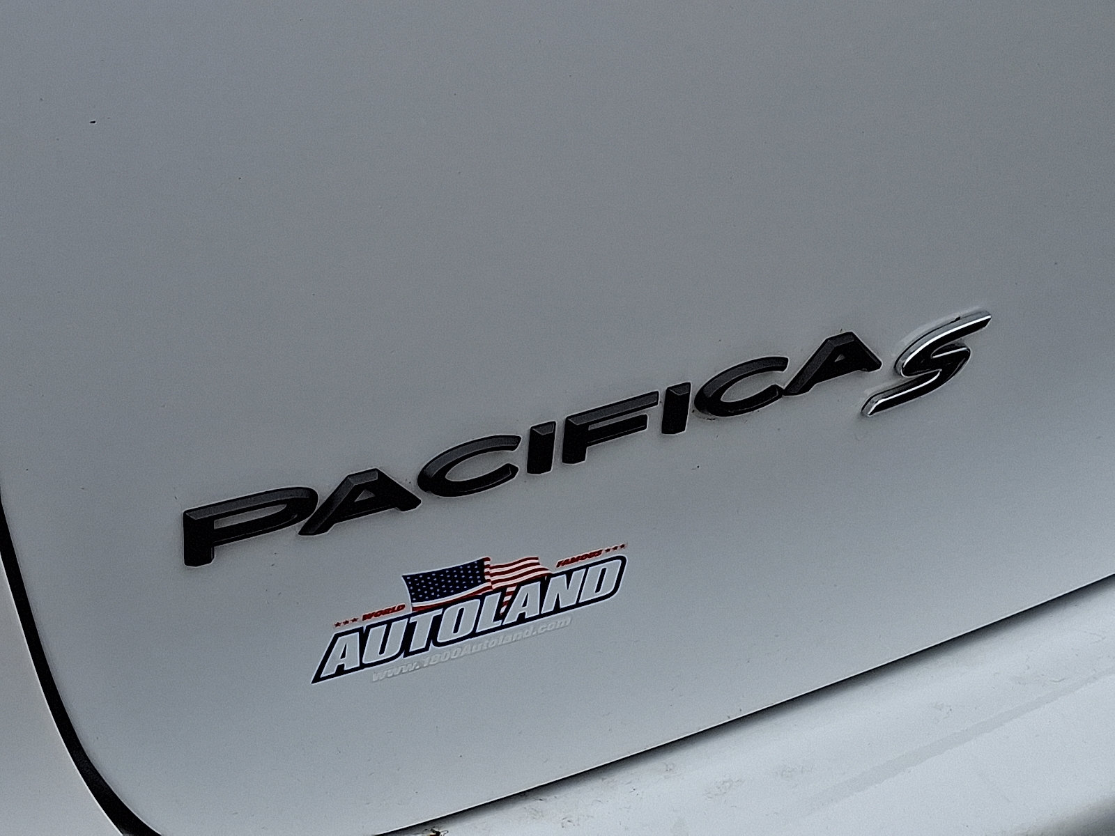 Used 2024 Chrysler Pacifica Limited FWD image 31