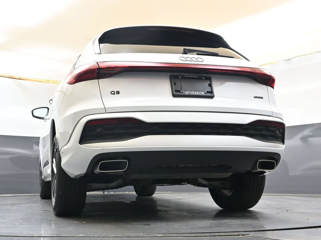 Certified 2025 Audi Q5 Premium w/ Convenience Package AWD/4WD image 33
