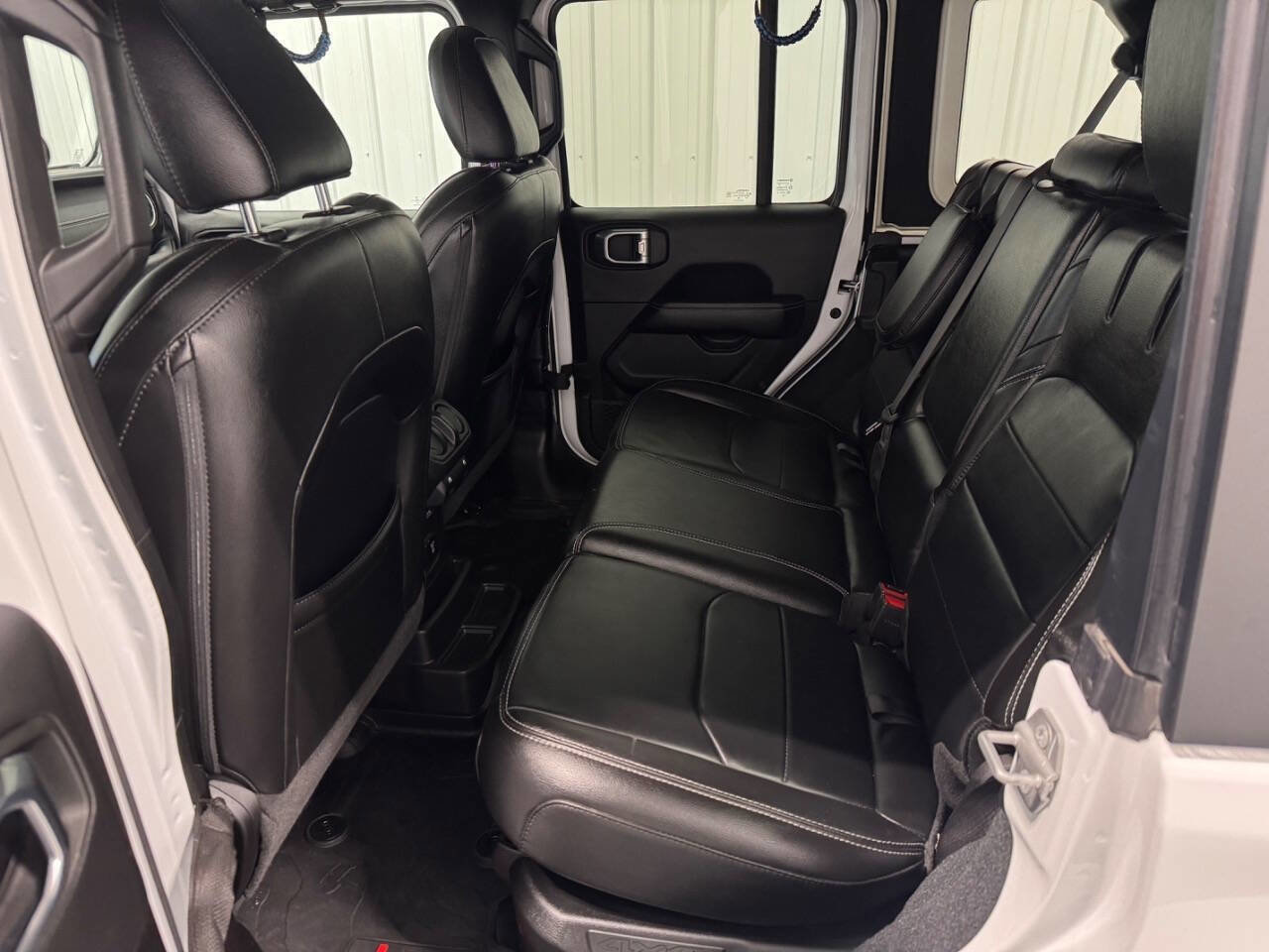 Used 2022 Jeep Wrangler Unlimited Sahara w/ Cold Weather Group image 16