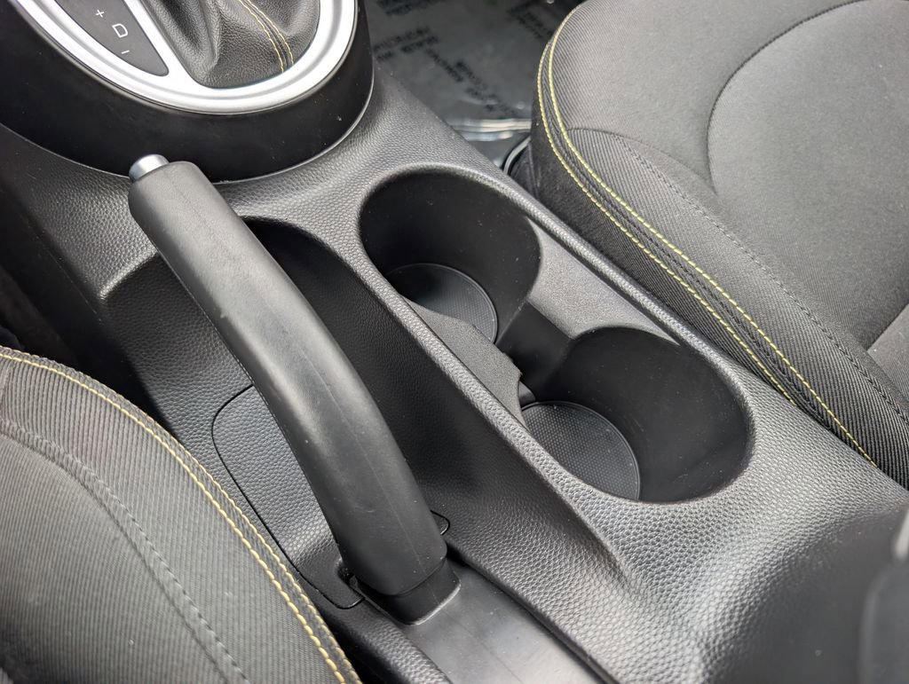 Used 2014 Kia Soul + FWD image 29