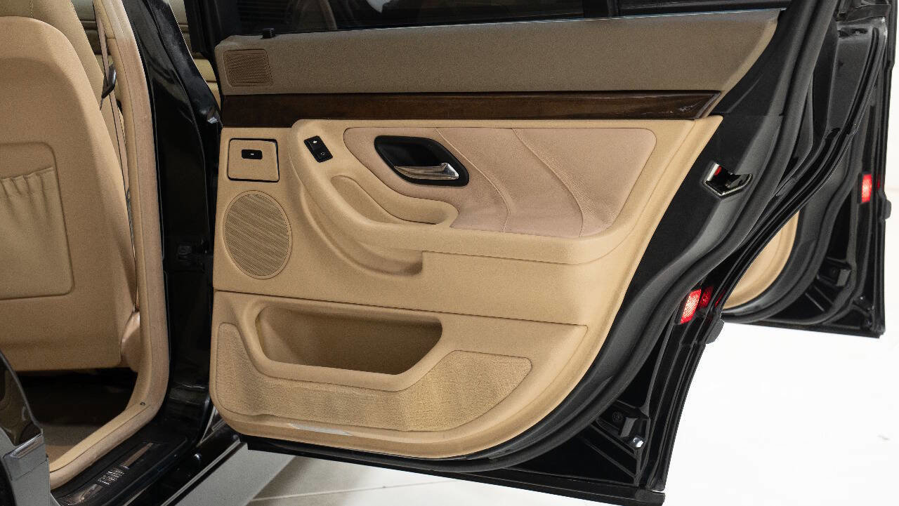 Used 1998 BMW 740i RWD image 18