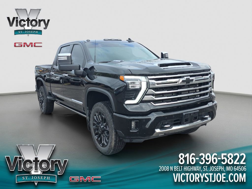 Used 2024 Chevrolet Silverado 2500 High Country w/ Technology Package AWD/4WD image 1