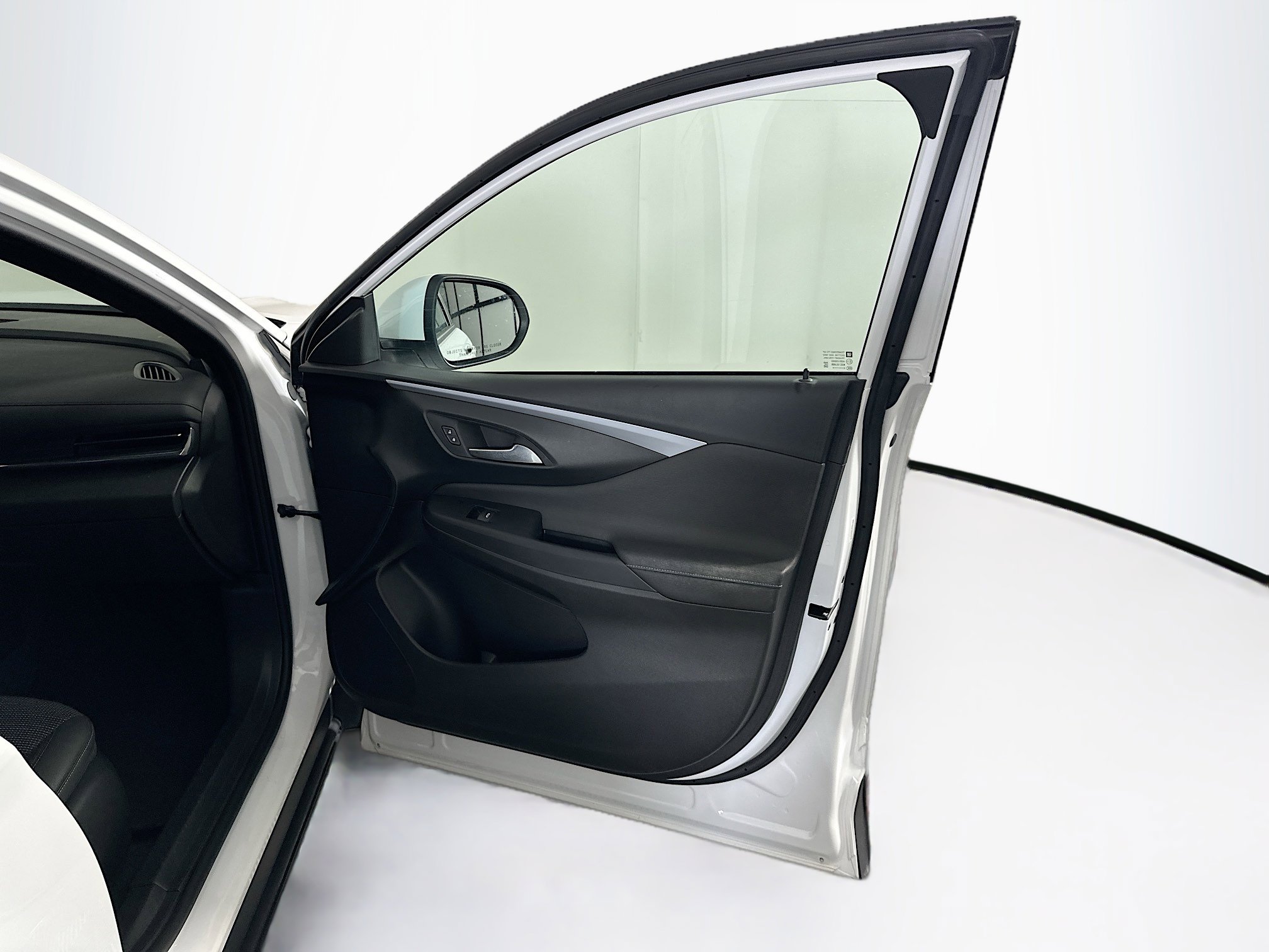Used 2025 Buick Envista Preferred FWD image 29