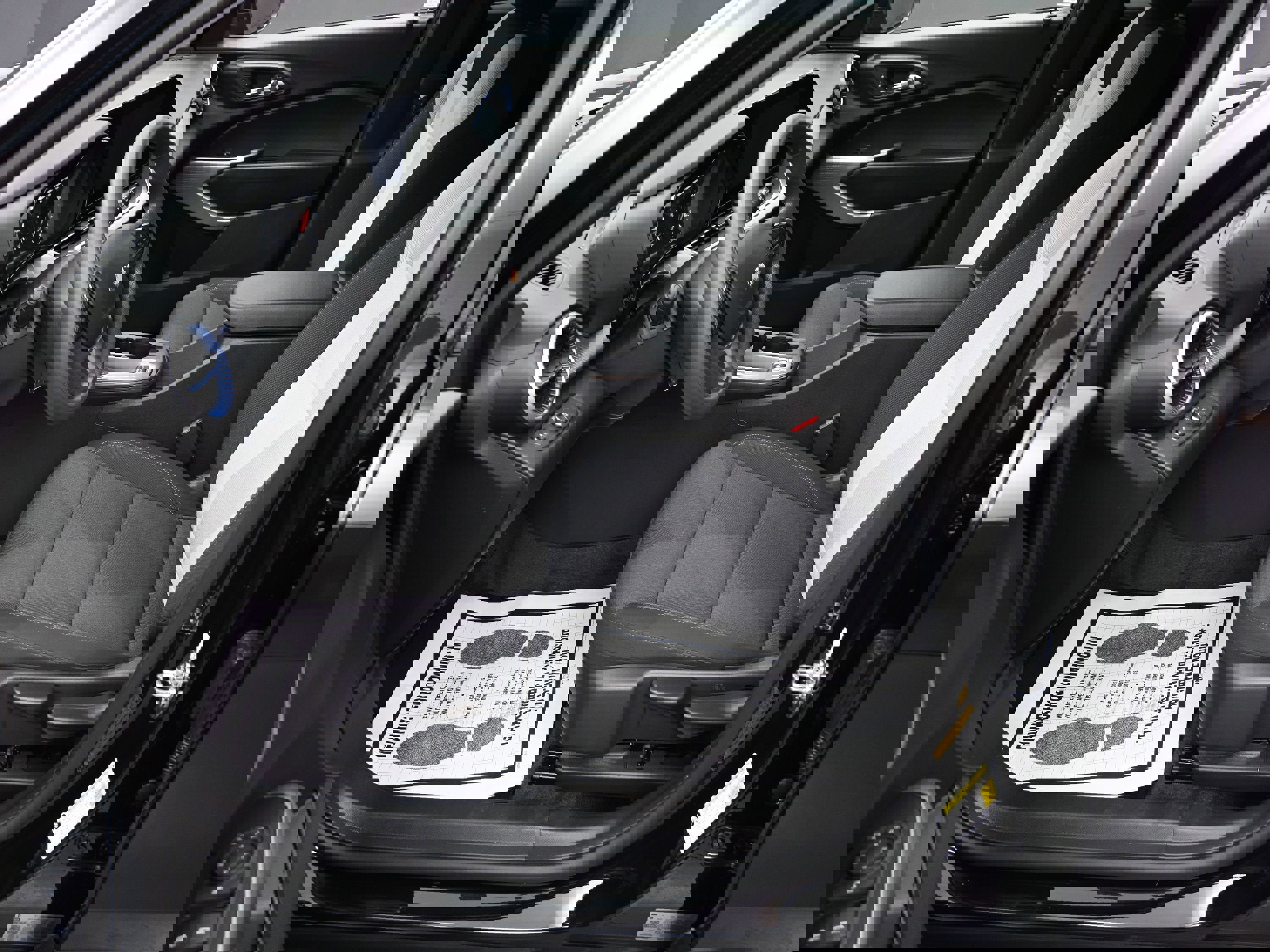 Certified 2025 Chevrolet Trax LS w/ LS Convenience Package image 20