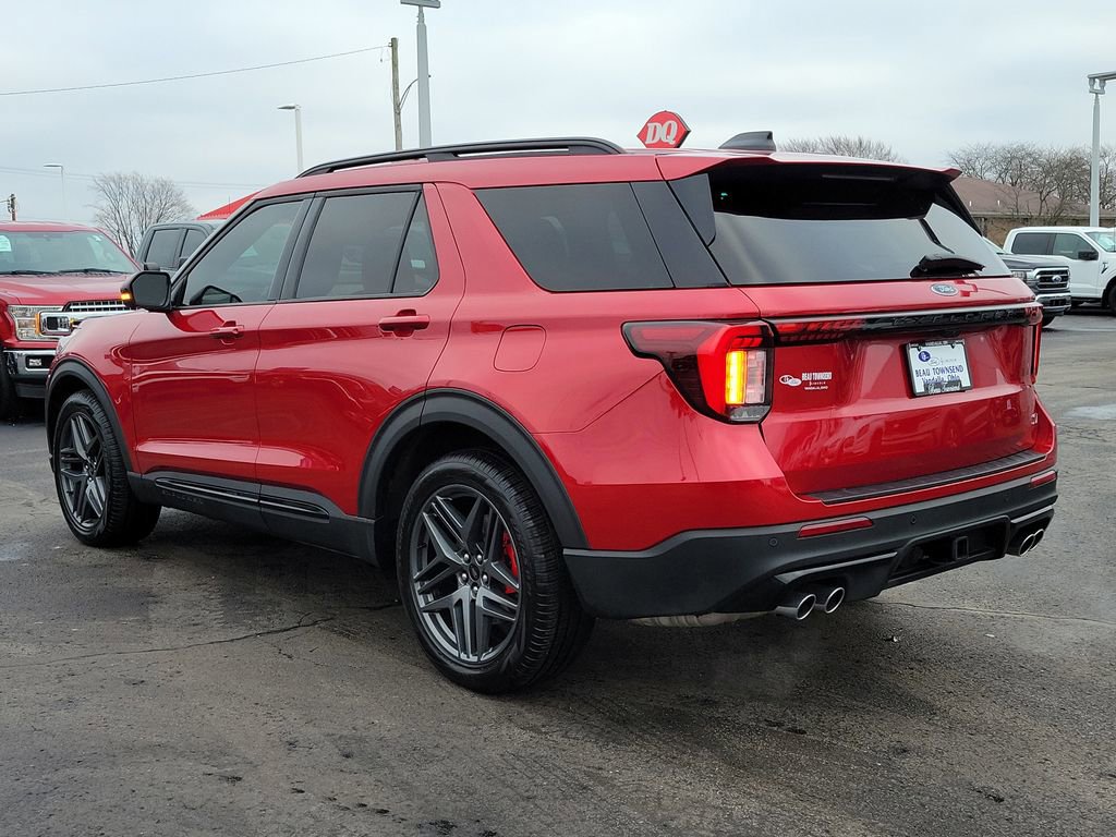 Certified 2025 Ford Explorer ST w/ Sun And Sound Package image 6