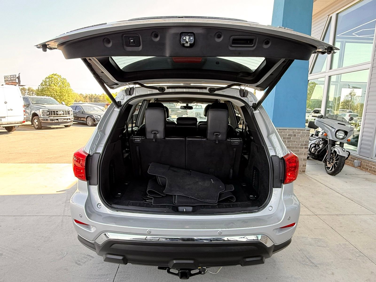 Used 2019 Nissan Pathfinder SL image 57