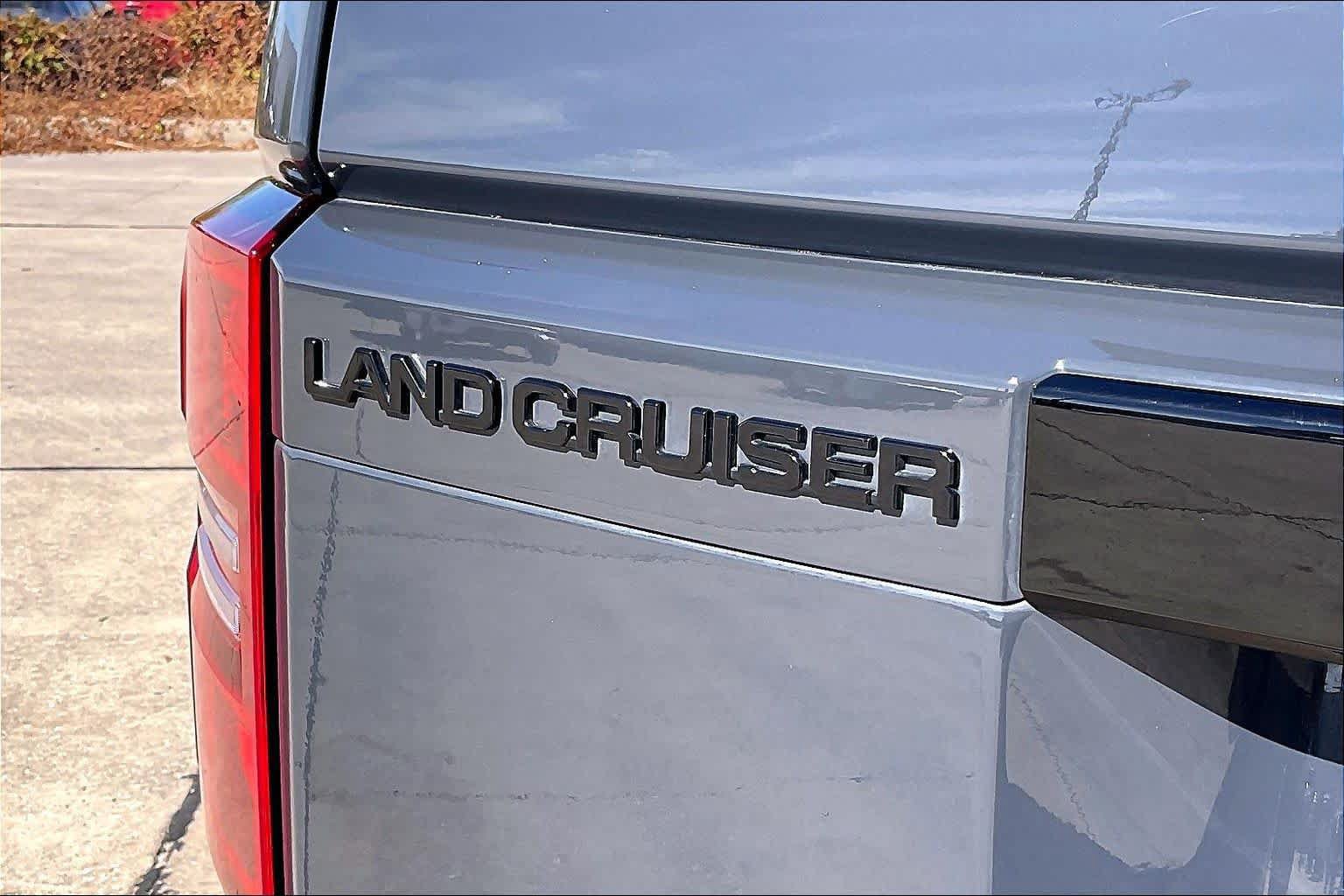 Used 2024 Toyota Land Cruiser w/ Premium Package AWD/4WD image 9