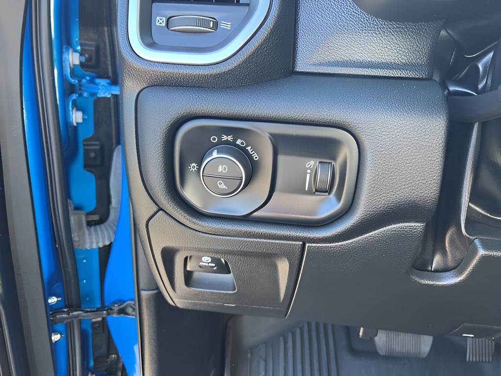 Used 2024 RAM 1500 Big Horn AWD/4WD image 22