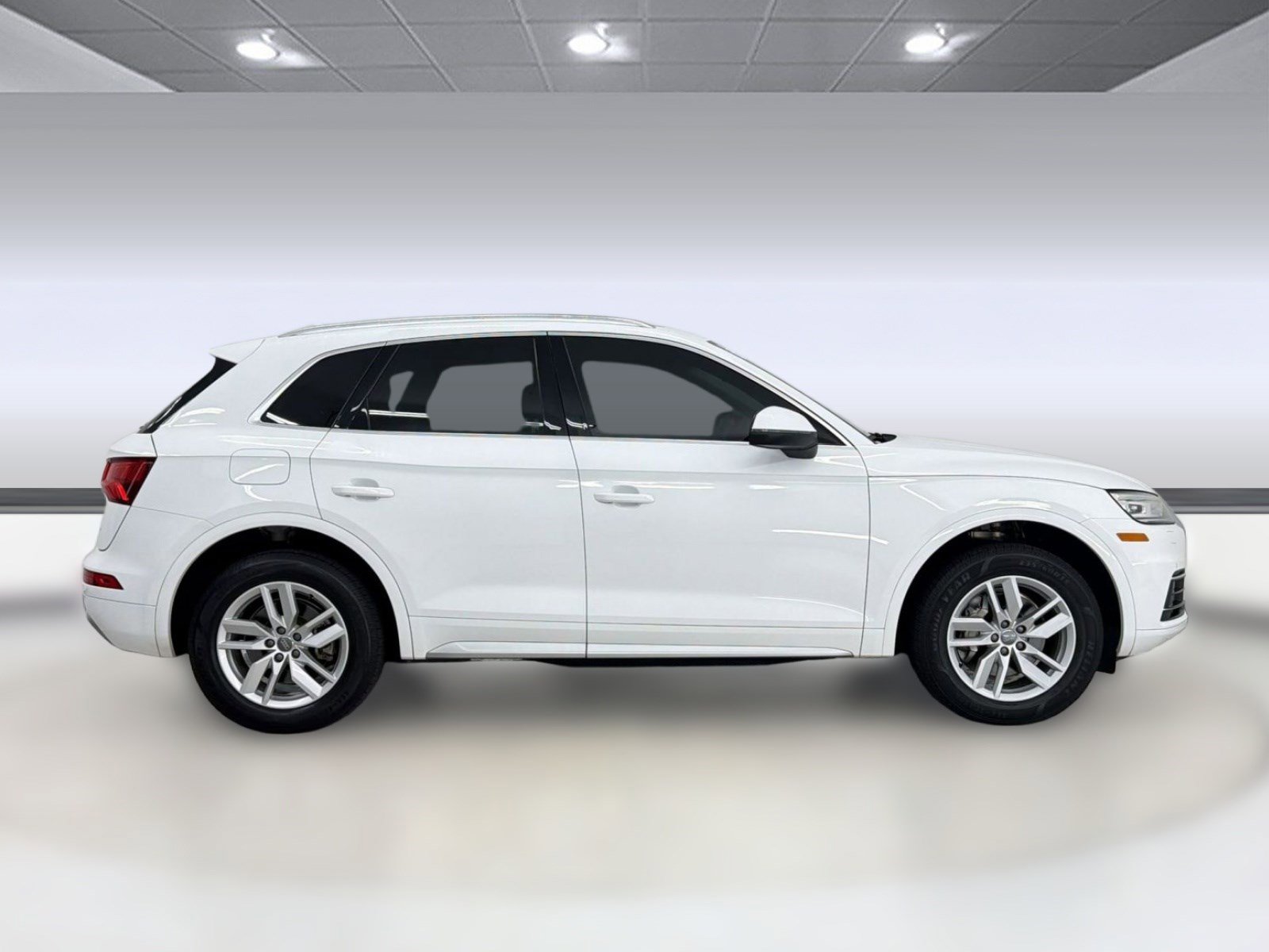 Used 2020 Audi Q5 Premium w/ Convenience Package image 8