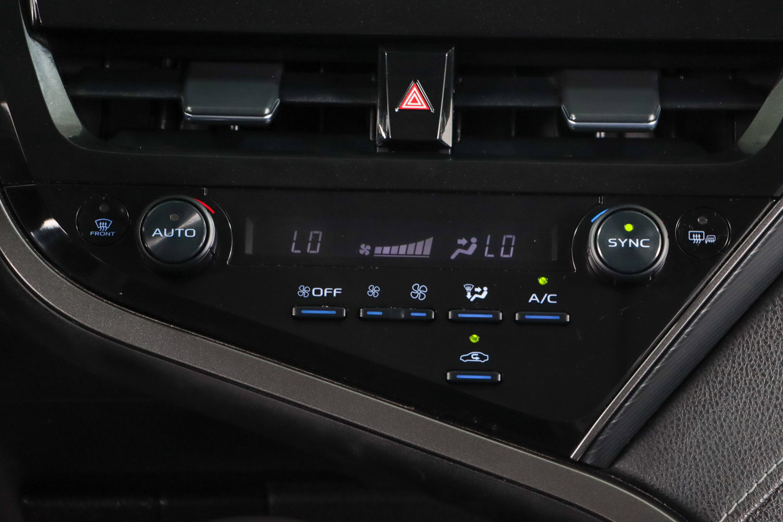 Used 2023 Toyota Camry SE w/ Convenience Package FWD image 20