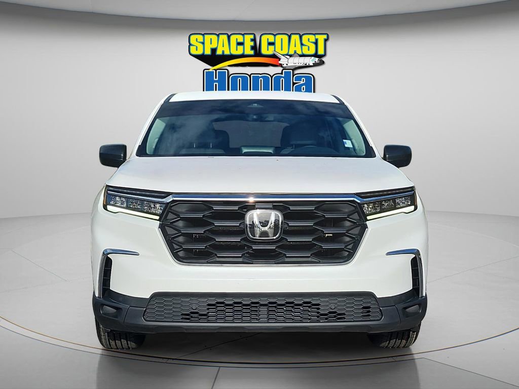 Used 2023 Honda Pilot LX image 8